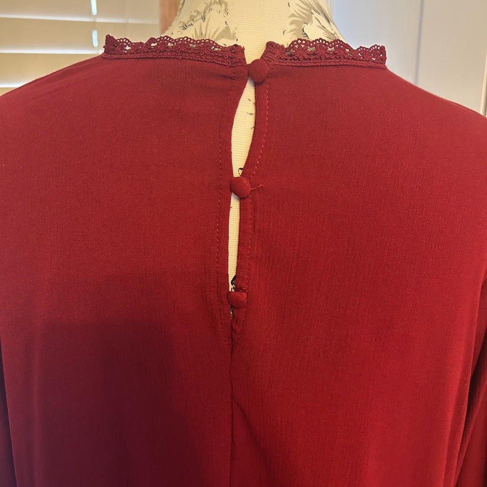 Torrid Washable Crinkle Gauze Crochet Yoke Blouson Sleeve Top - Picture 6 of 7